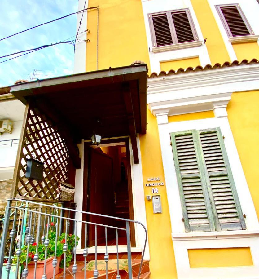 Wood Luxury House Apartment Pescara Exterior photo